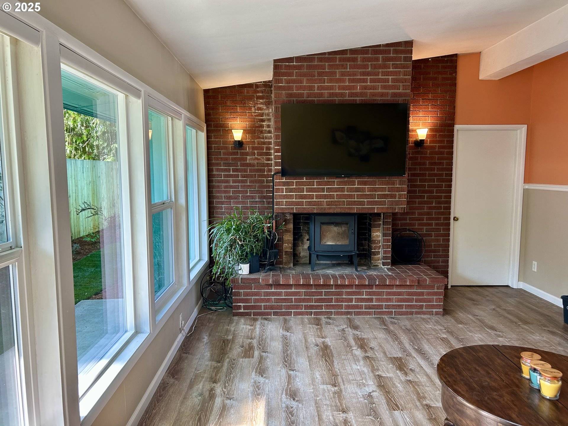 Eugene, OR 97404,1492 BARTON ST