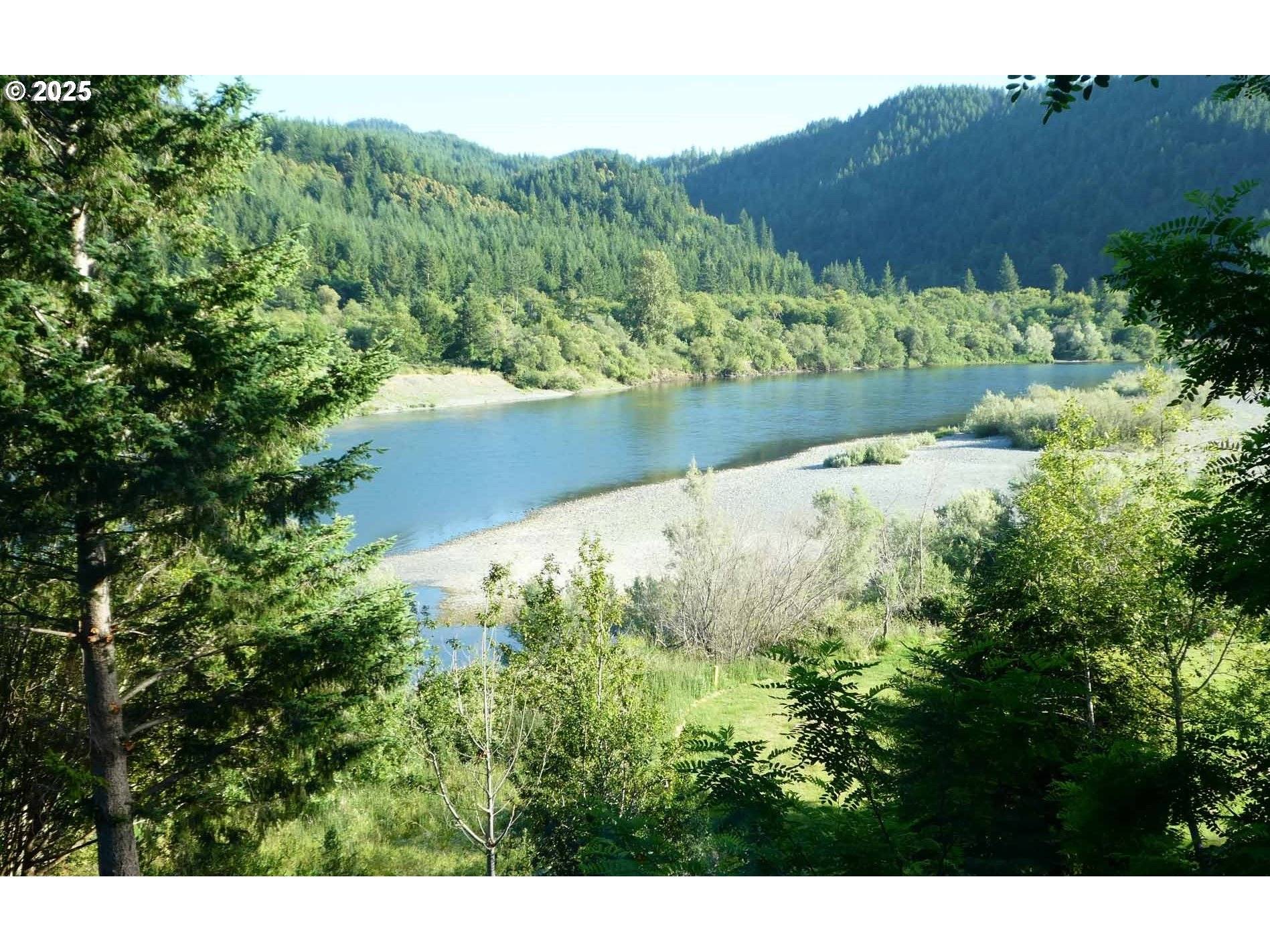 Gold Beach, OR 97444,96265 N Bank Rgue