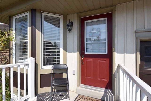 Whitby, ON L1R 0B8,32 Donlevy CRES
