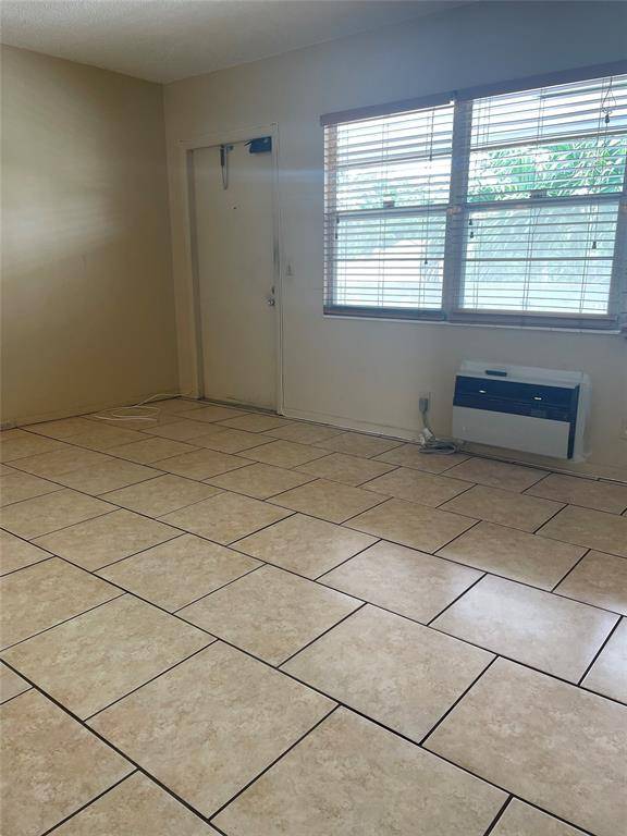 Deerfield Beach, FL 33442,[StreetName,UnitNumber,StreetNumber,StreetDirPrefix]