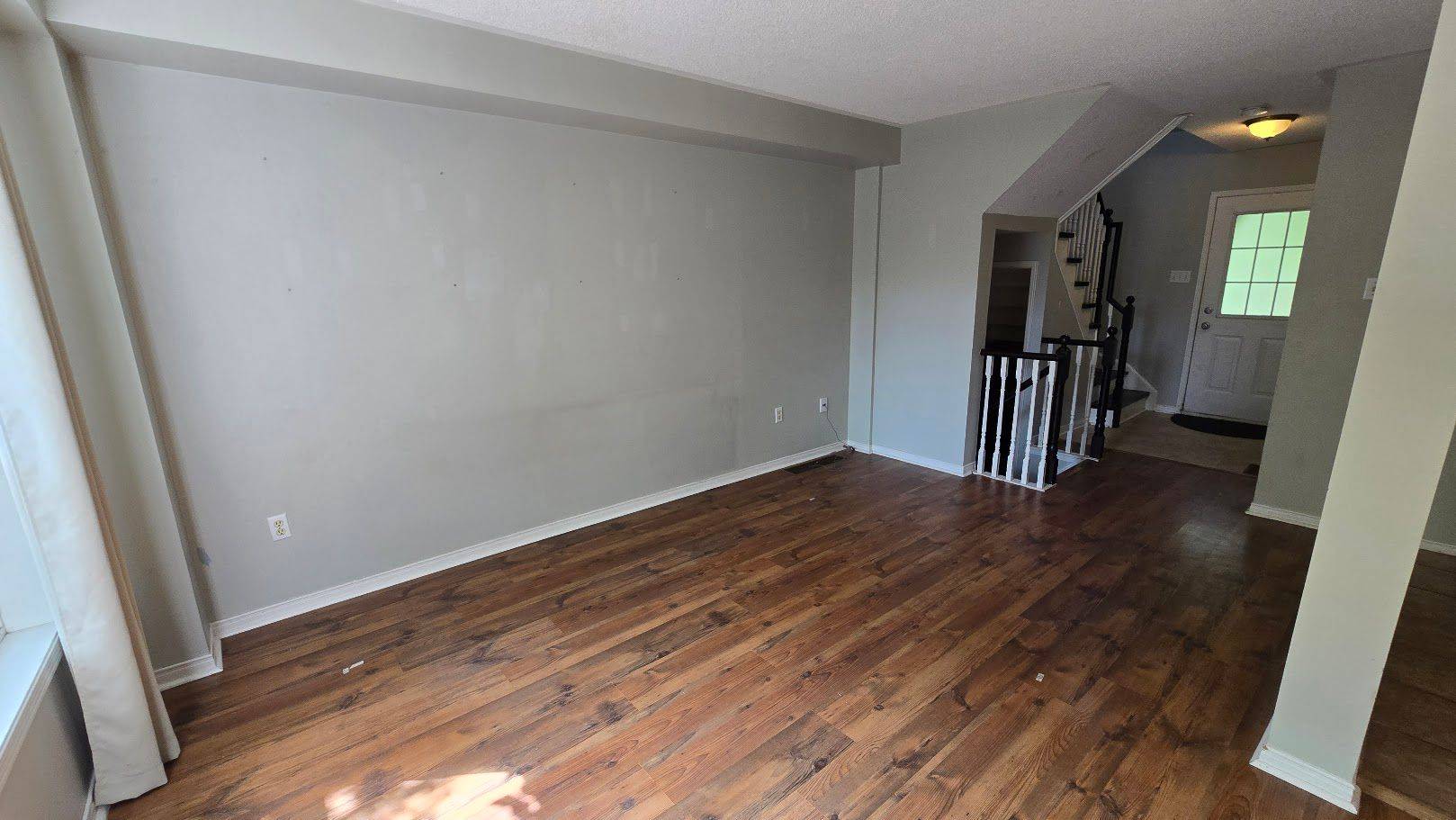 Barrie, ON L4N 8C1,53 Pickett CRES