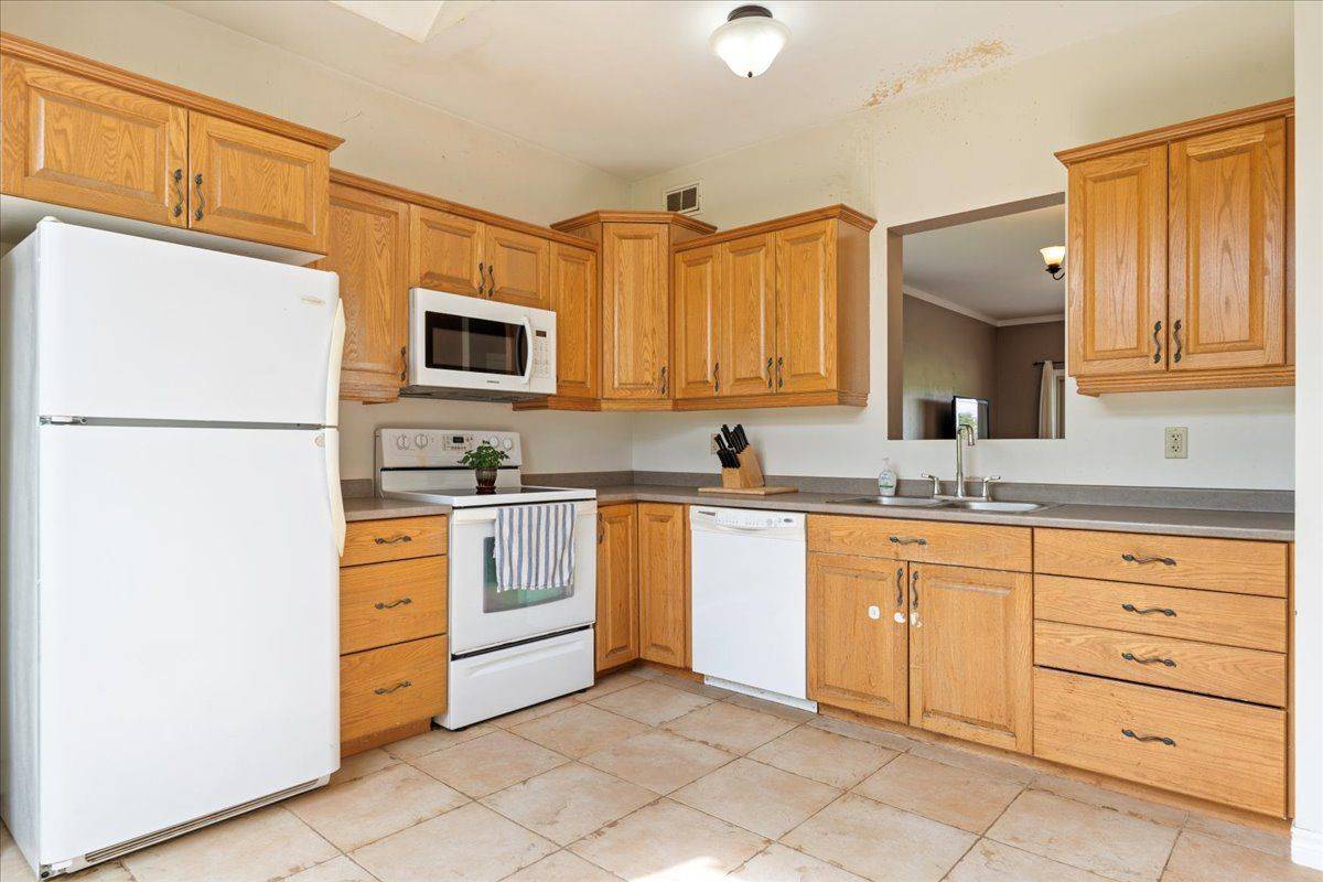 Tyendinaga, ON K0K 1V0,1829 Shannonville RD