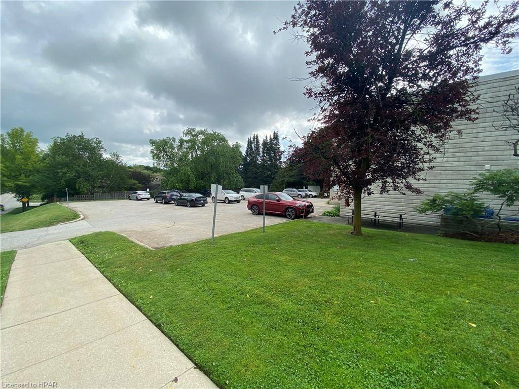 Stratford, ON N5A 1J4,386 CAMBRIA ST #201