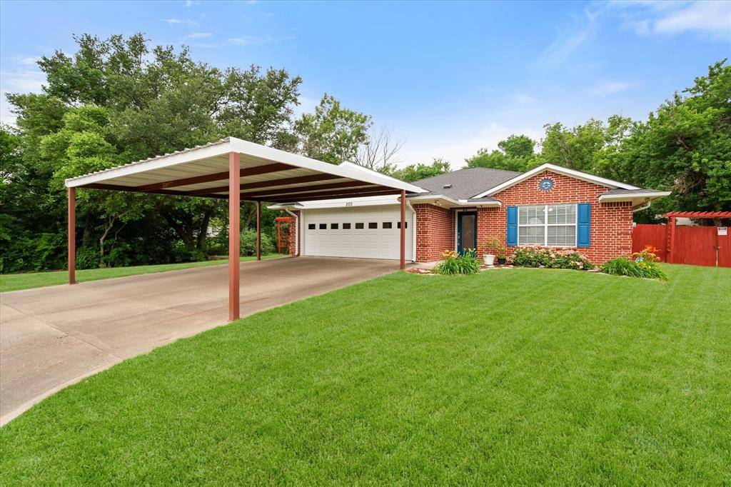 Mexia, TX 76667,200 Oakview Circle