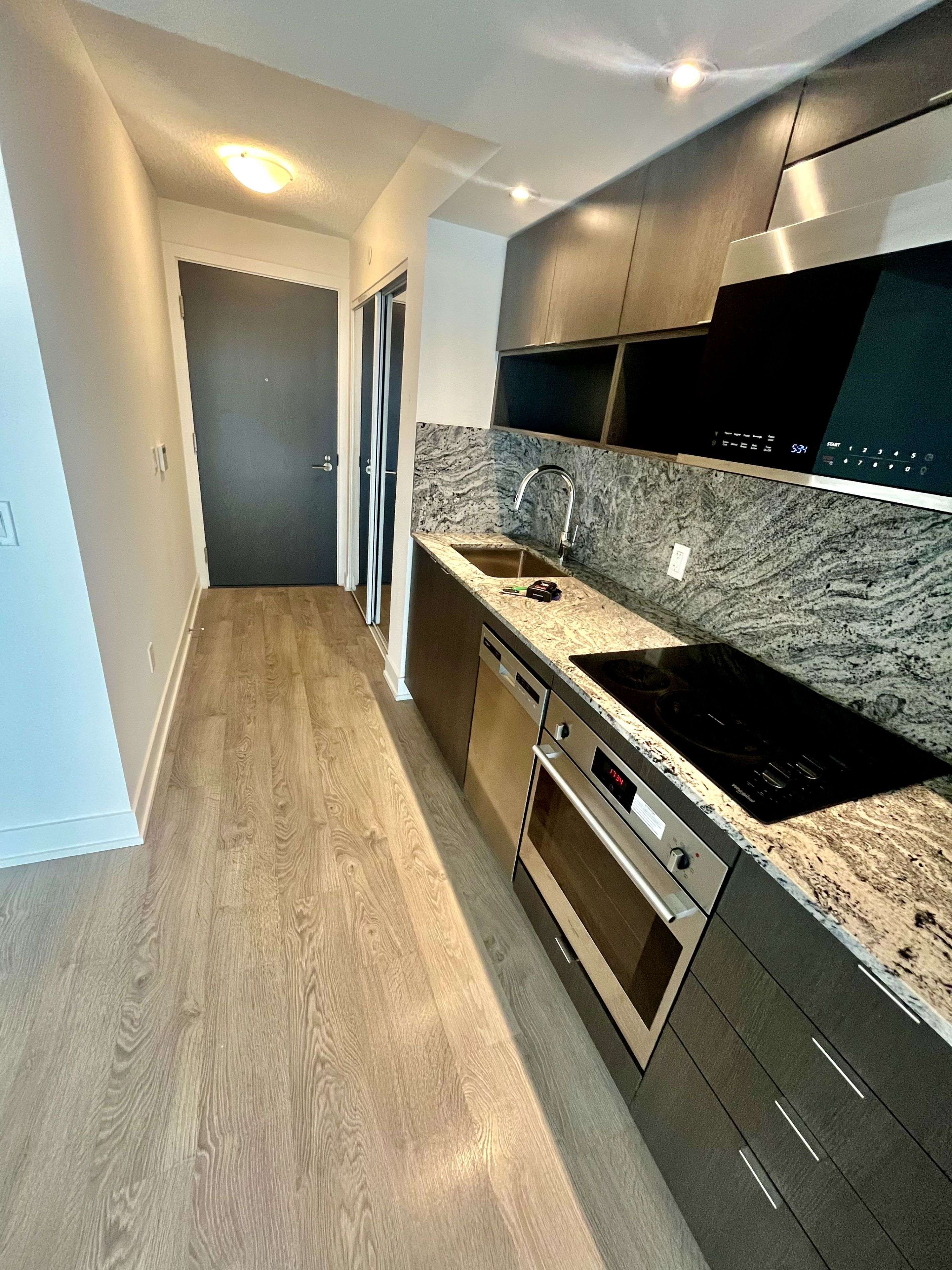 Toronto W08, ON M9A 4X7,9 Mabelle AVE #1615