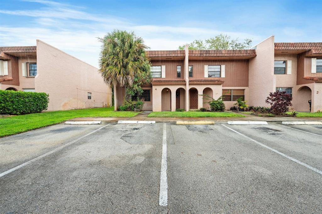 Davie, FL 33324,[StreetName,UnitNumber,StreetNumber,StreetDirPrefix]