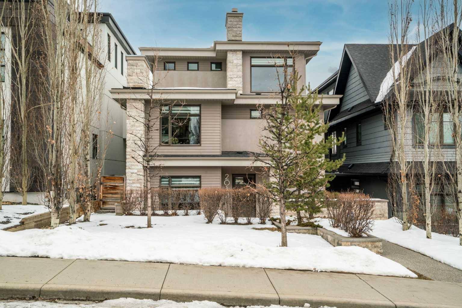 Calgary, AB T2T 1N3,2012 29 AVE SW