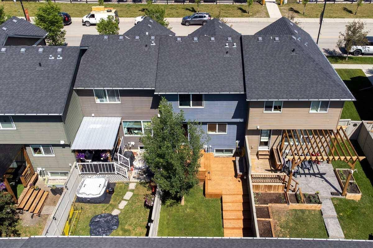 Cochrane, AB T4C 0X8,144 Sunvalley RD