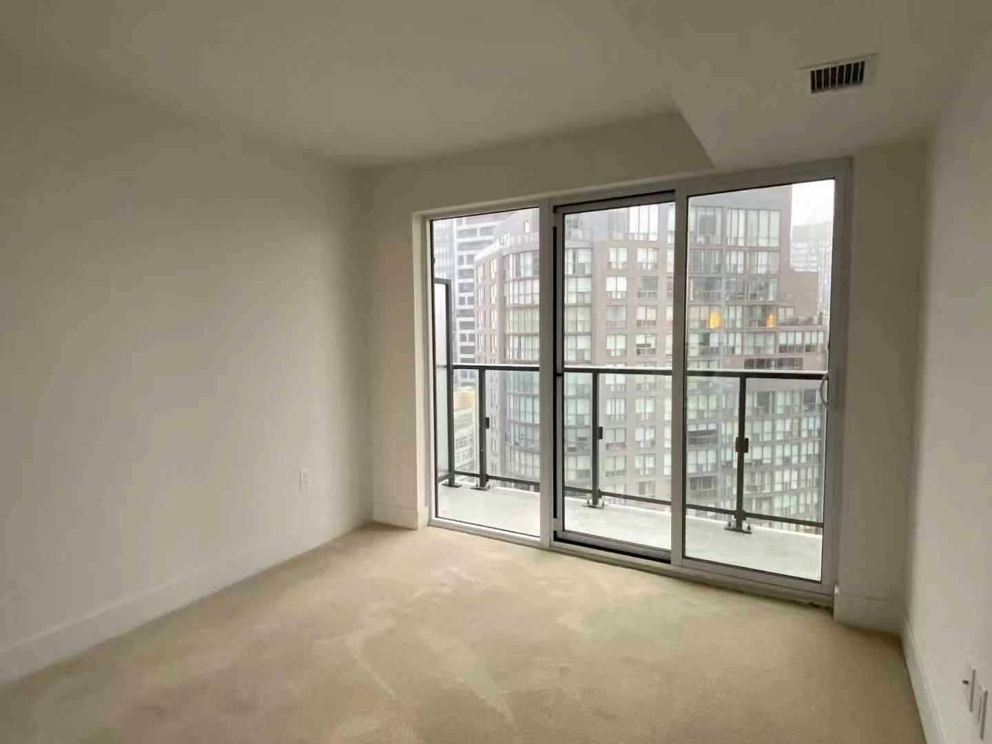 Toronto C01, ON M5S 2A2,955 Bay ST #2304