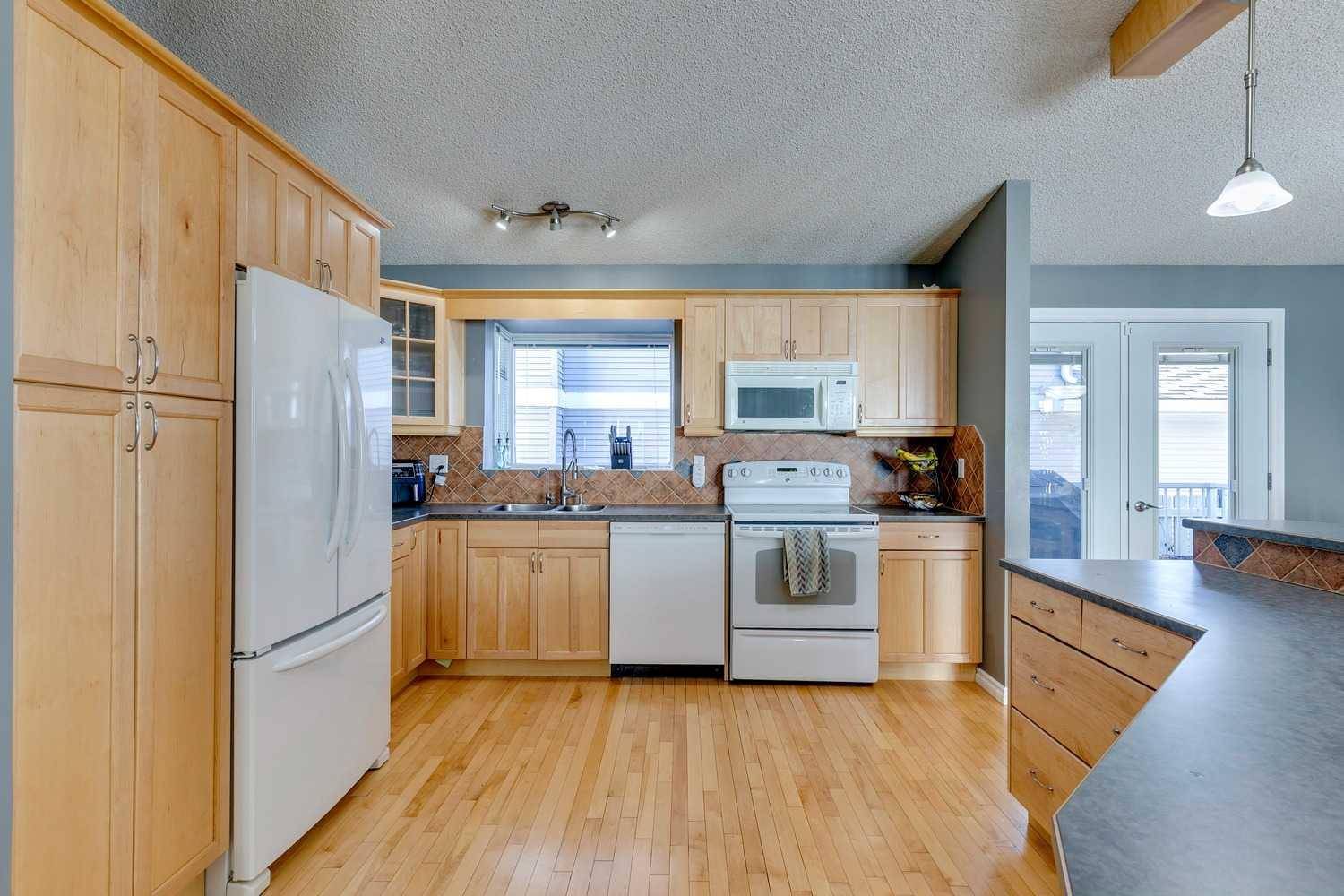 Calgary, AB T3L 1N1,44 Scenic Cove CIR NW
