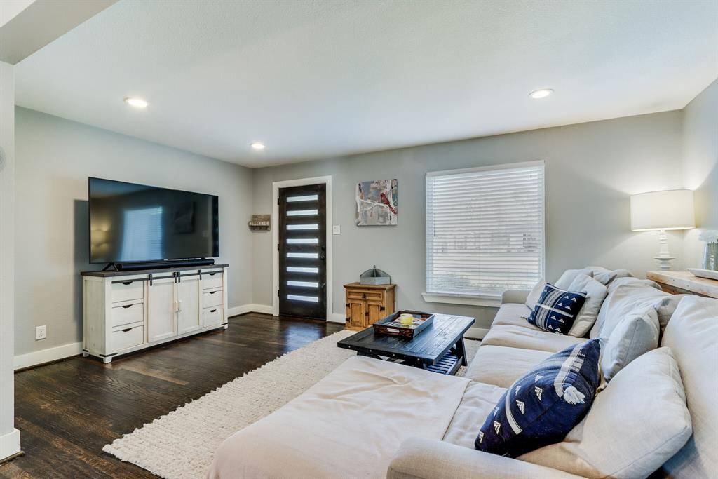 Dallas, TX 75220,3836 Hawick Lane