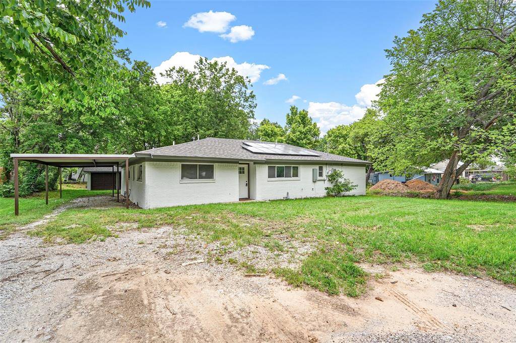Weatherford, TX 76086,205 S Line