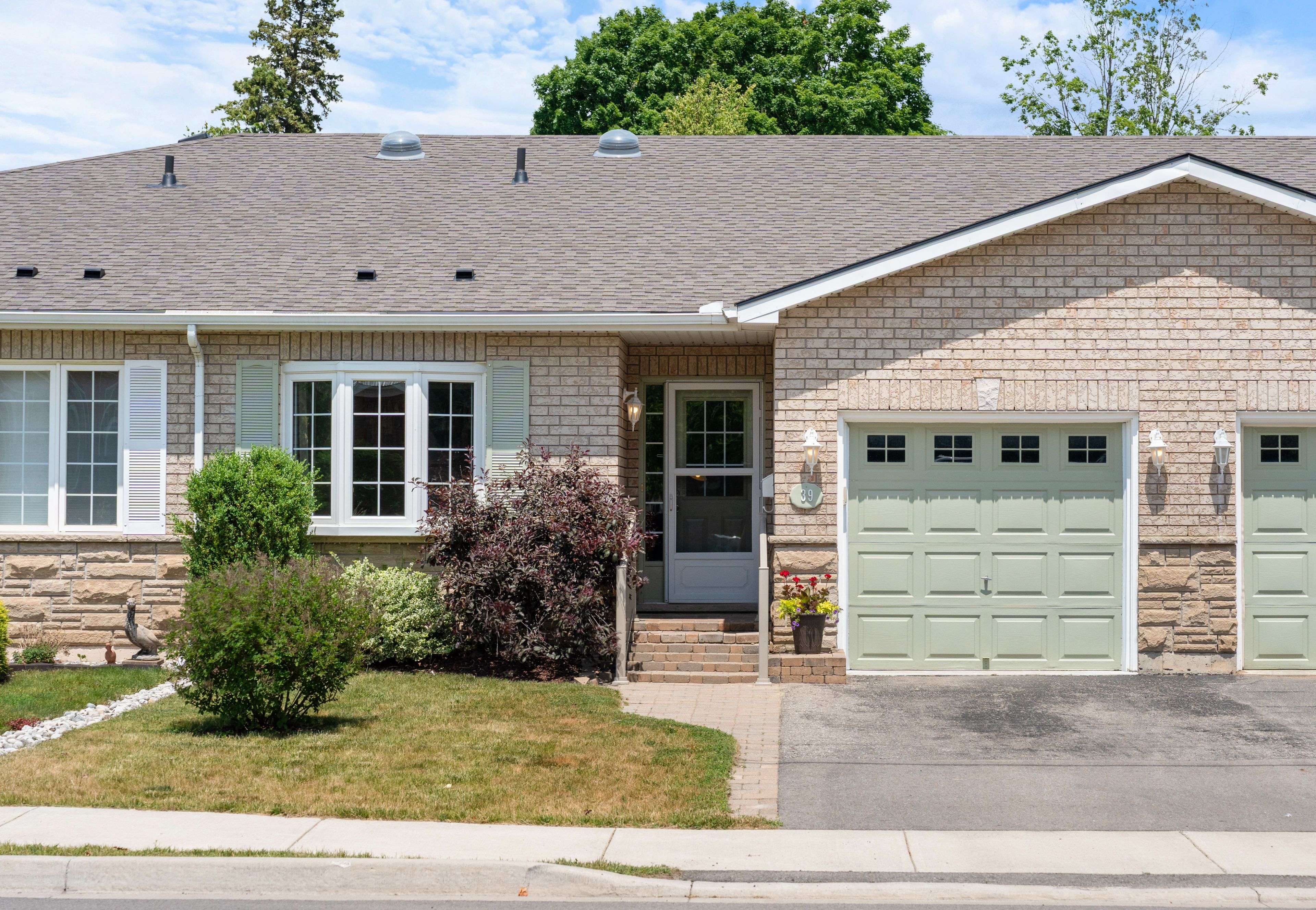 Norfolk, ON N3Y 0A6,39 South DR