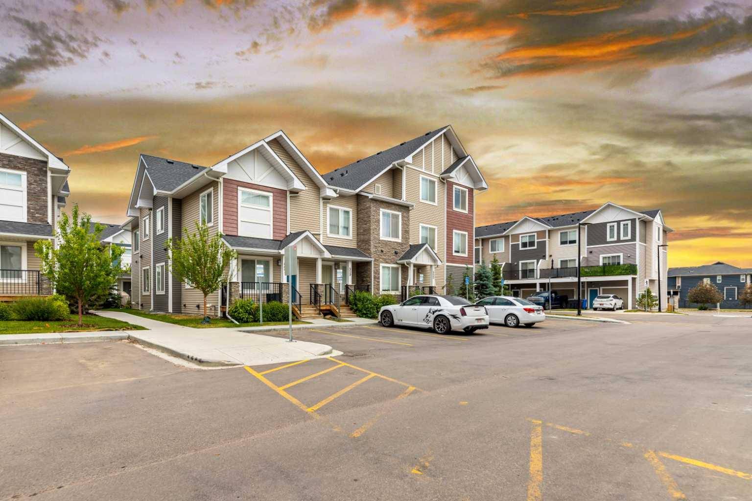 Airdrie, AB T2B 4L3,457 Canals XING SW