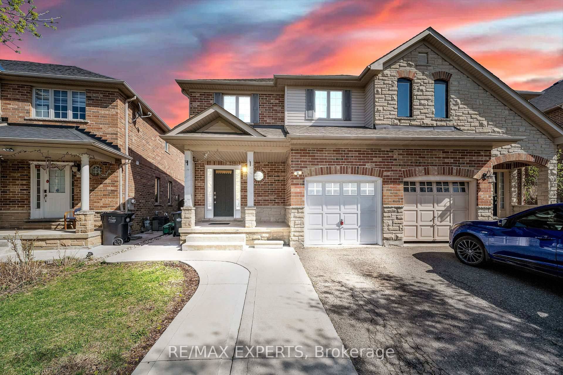 Brampton, ON L7A 1V5,13 Stable Gate