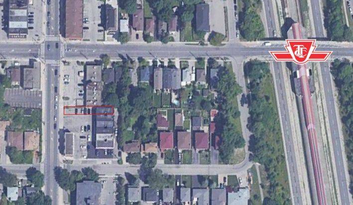 Toronto W04, ON M6B 3J3,523 Marlee AVE