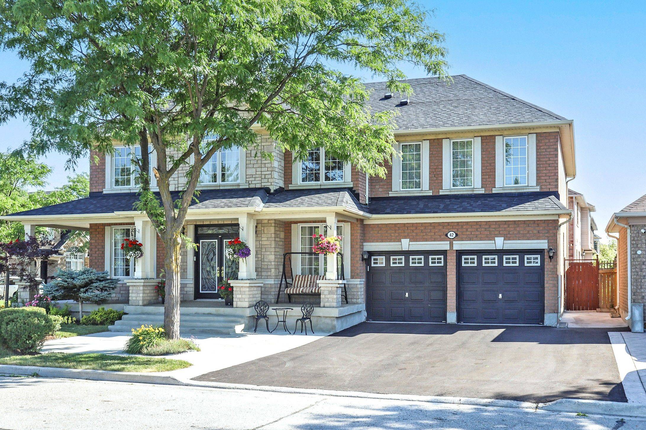 Brampton, ON L6P 1H9,42 Sparta DR