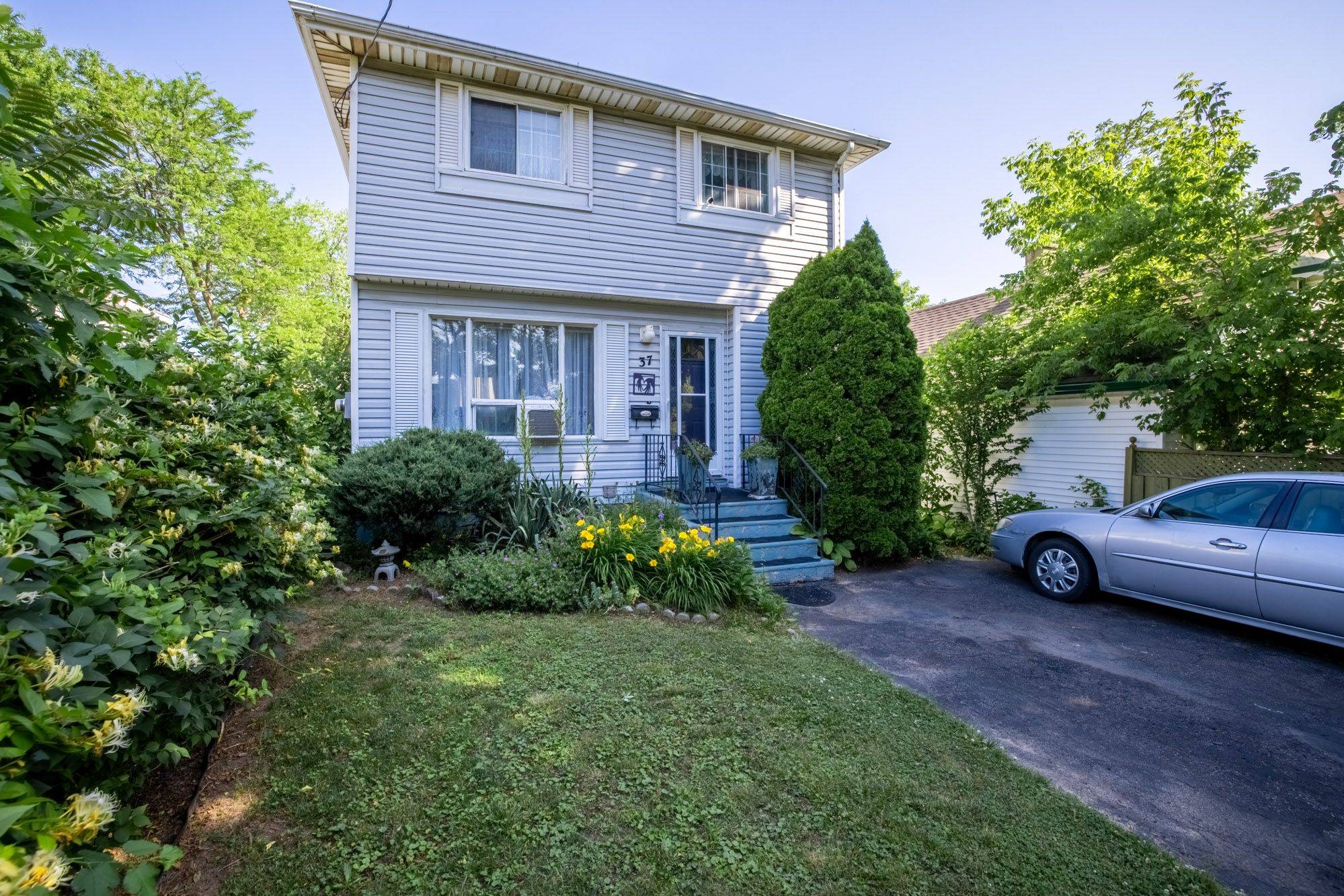 St. Catharines, ON L2R 1N9,37 Manchester AVE
