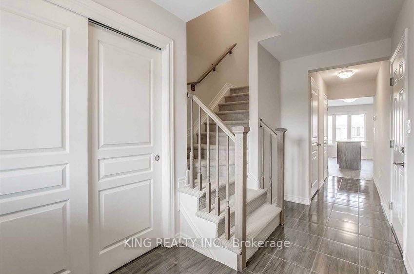 Welland, ON L3C 0G6,126 Monarch ST