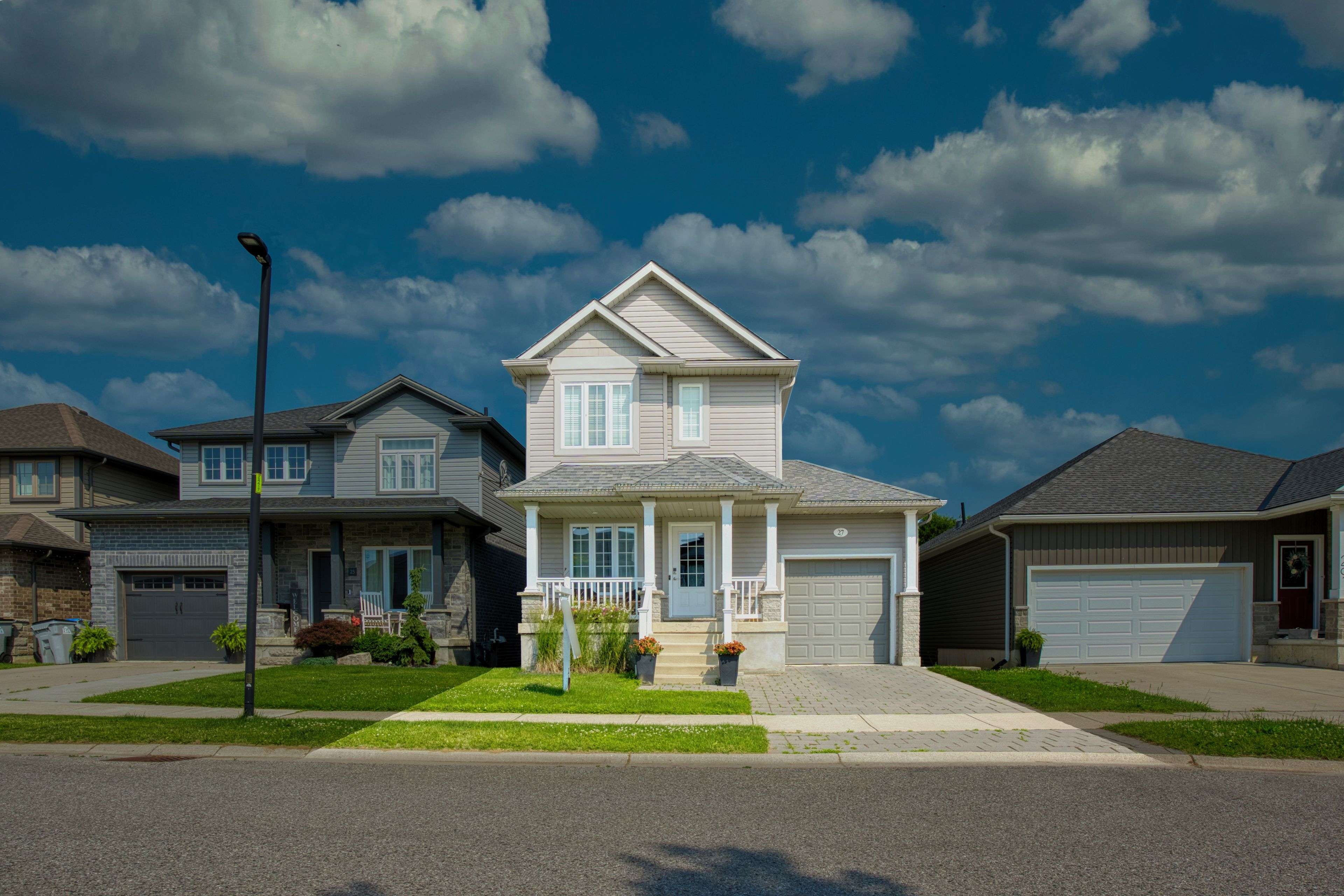Strathroy-caradoc, ON N7G 0B6,27 WILLIS AVE