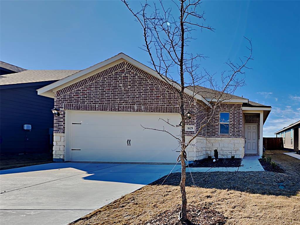 Forney, TX 75126,1629 Briar Hunt Drive