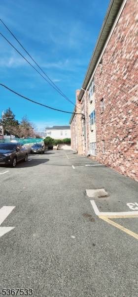 Belleville Twp., NJ 07109,256 Belleville Ave #B6