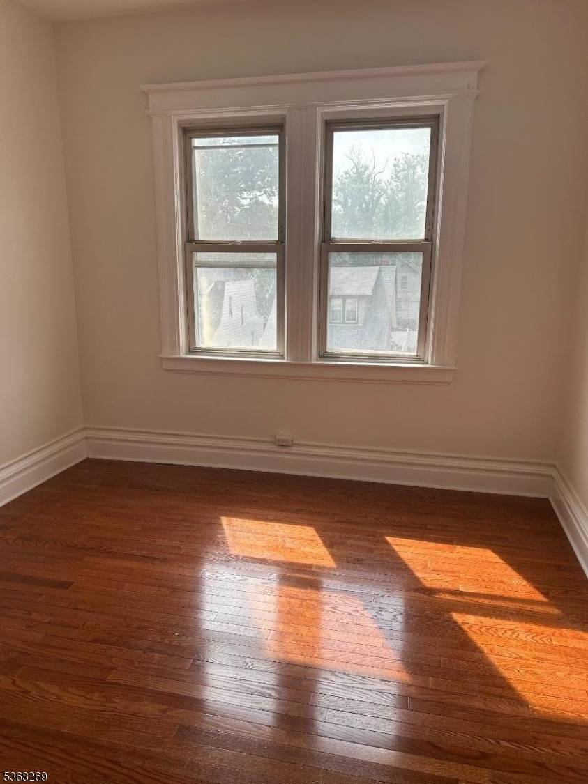 East Orange City, NJ 07018,374 Halsted St #2