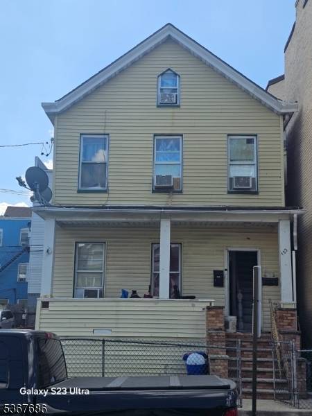 Passaic City, NJ 07055,153 3Rd St