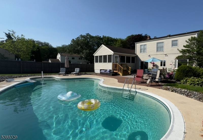 Franklin Twp., NJ 08873,15 Grier Rd