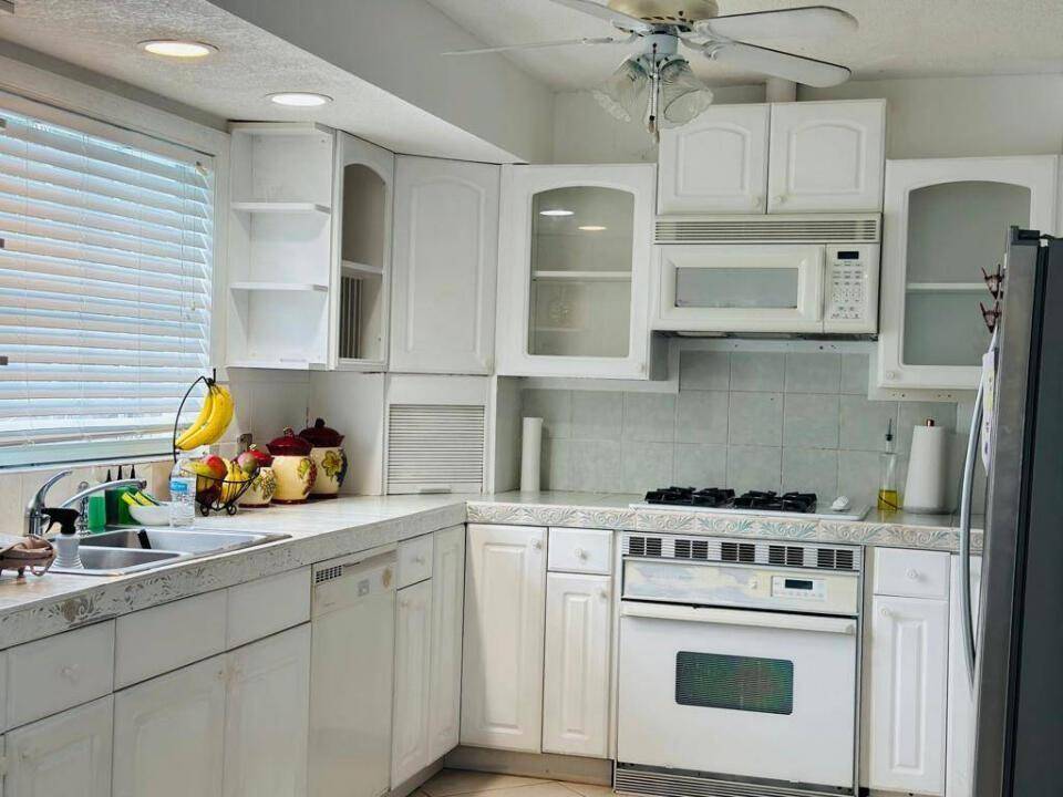Port St Lucie, FL 34983,[StreetName,UnitNumber,StreetNumber,StreetDirPrefix]