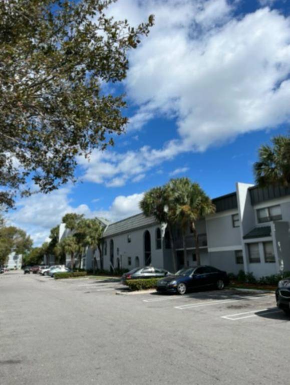 West Palm Beach, FL 33401,[StreetName,UnitNumber,StreetNumber,StreetDirPrefix]