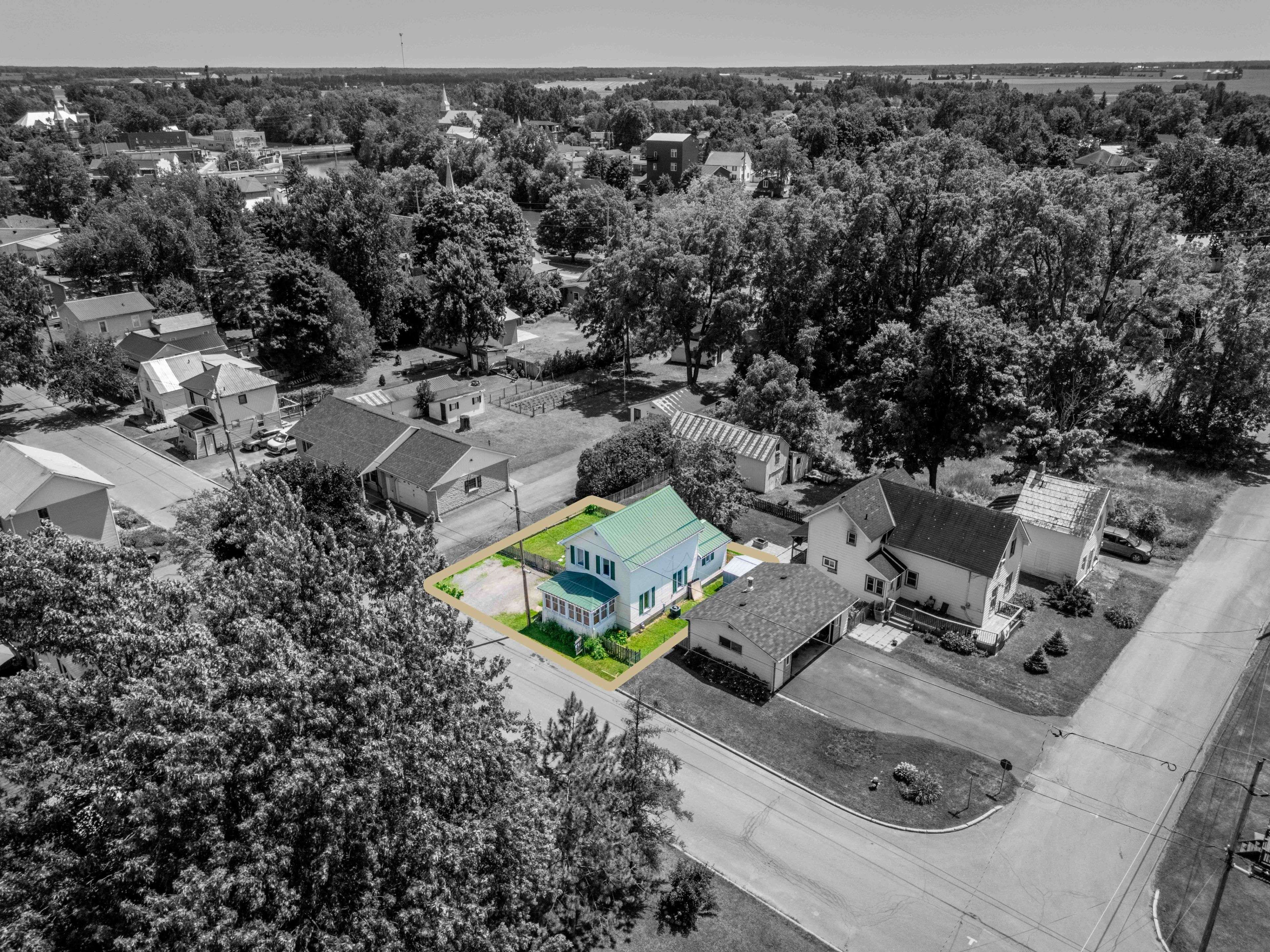 North Dundas, ON K0C 1H0,46 Joseph ST