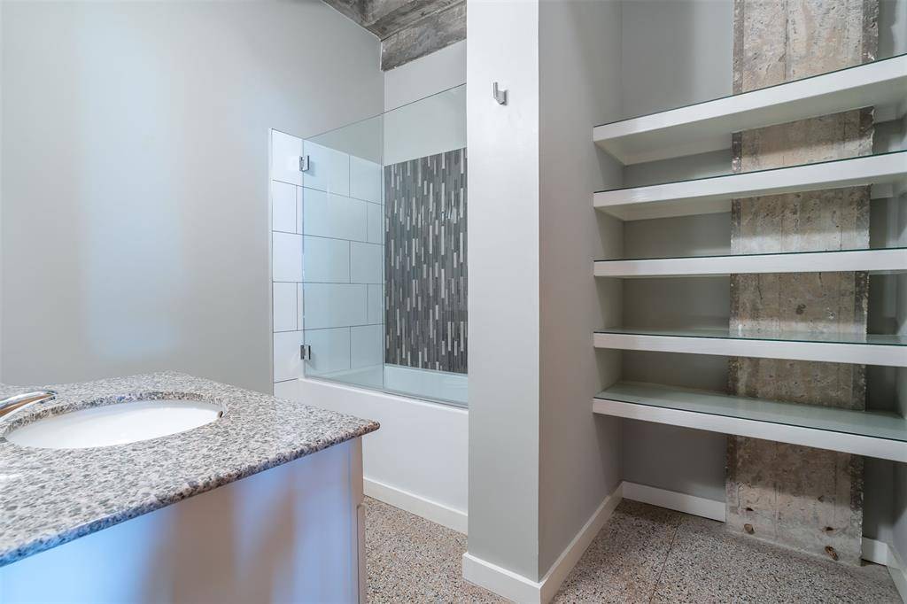 Fort Worth, TX 76102,221 W Lancaster Avenue #9005