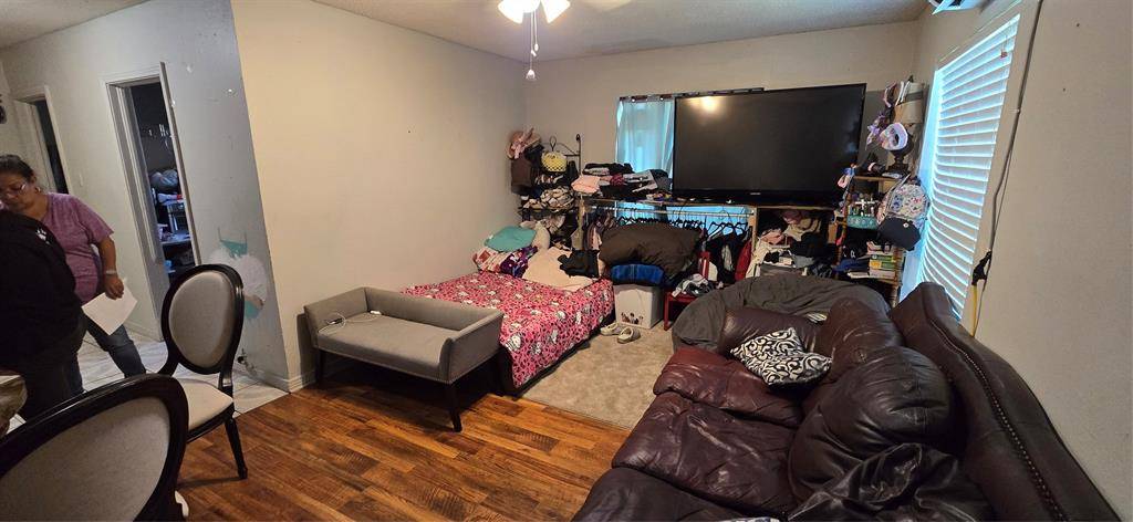 Dallas, TX 75211,2915 Falls Drive