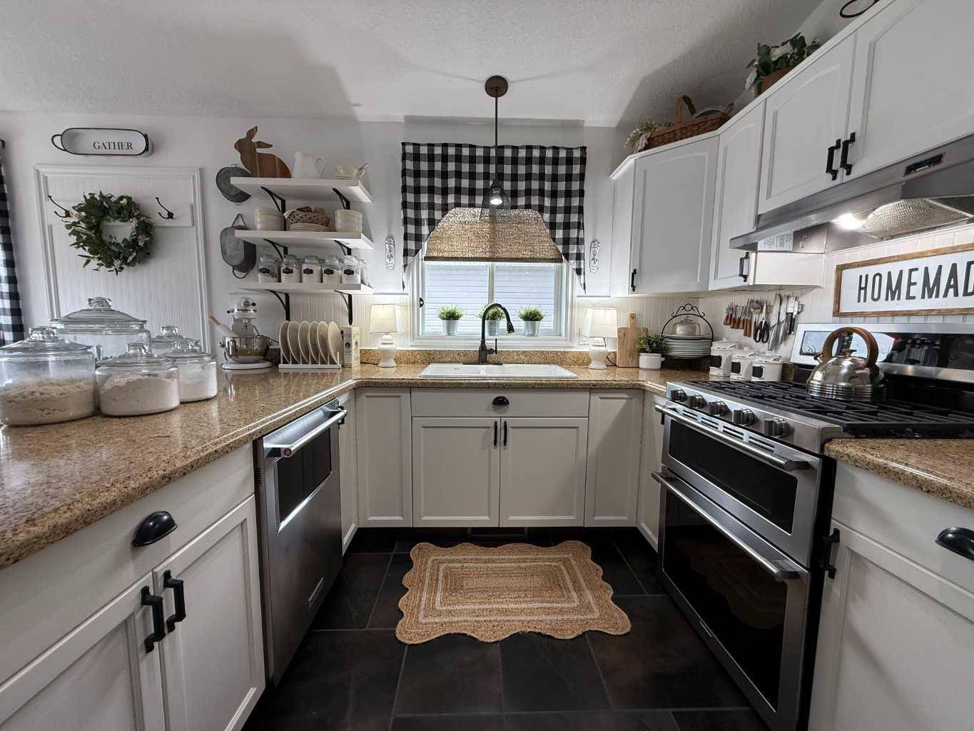 Whitecourt, AB T7S 1C9,1 Torgerson DR