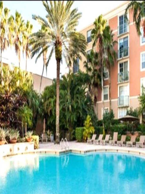 West Palm Beach, FL 33401,651 Okeechobee Blvd #402