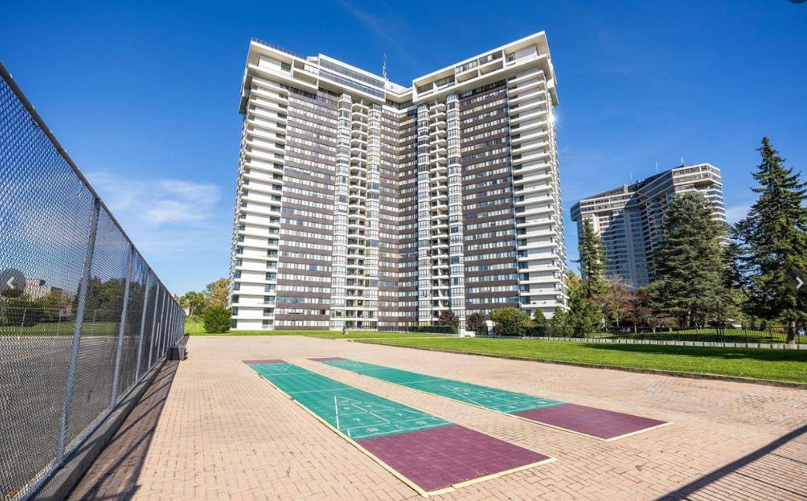 Mississauga, ON L4Y 3T6,1333 Bloor St ST #1712