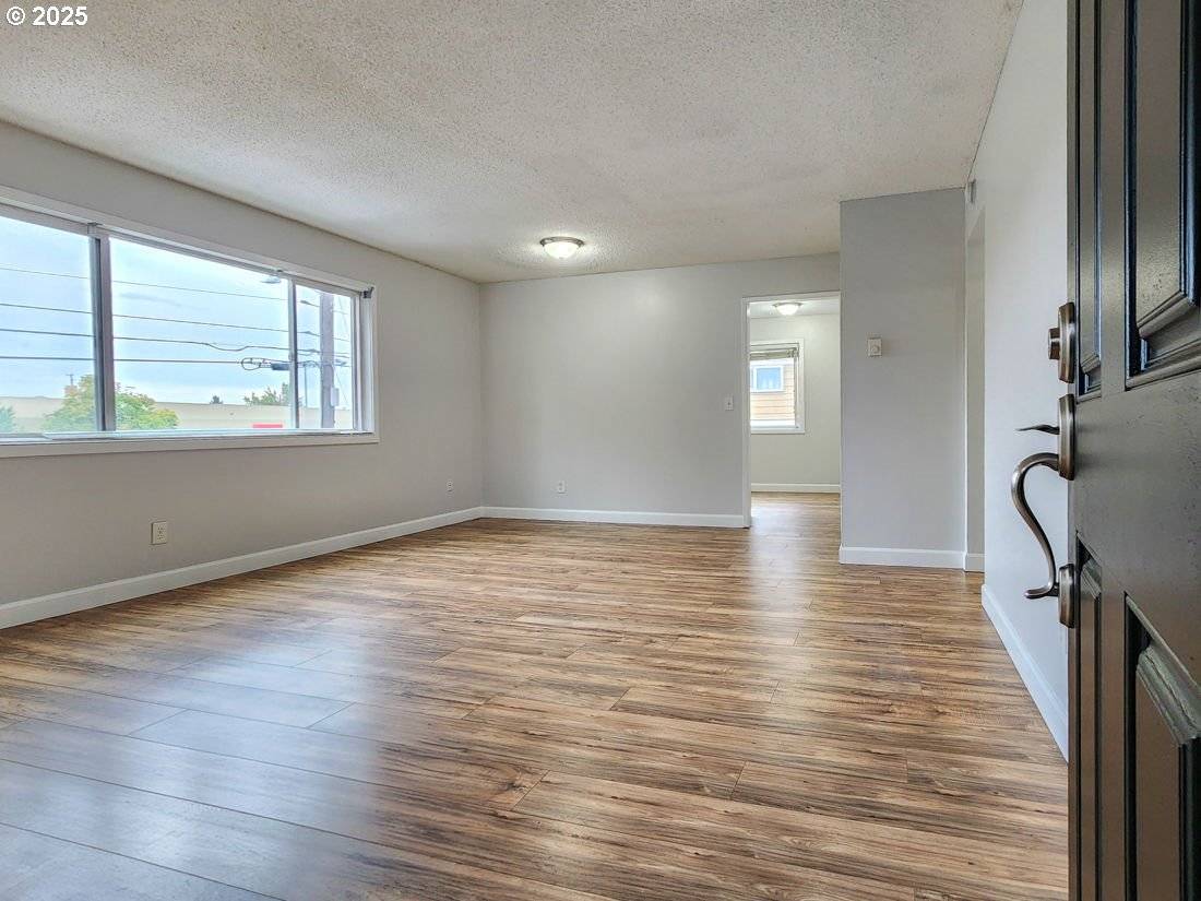 Portland, OR 97213,5516 NE HOYT ST