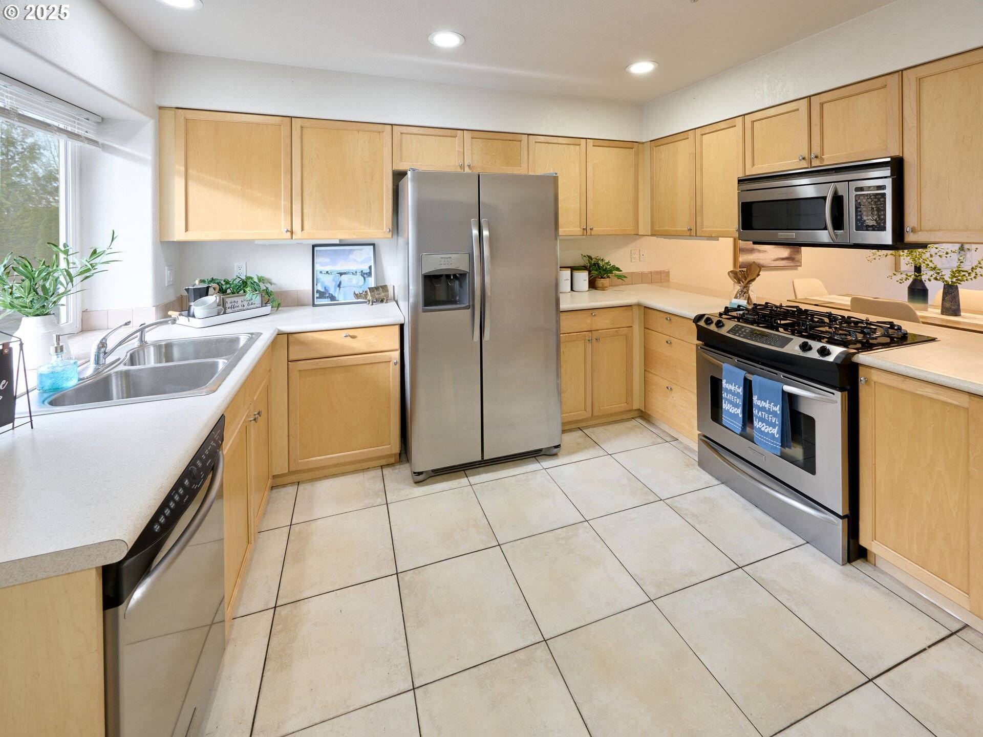 Oregon City, OR 97045,443 HARRIS LN