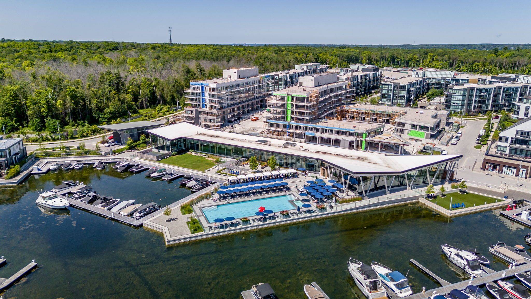 Innisfil, ON L9S 0J7,333 Sunseeker AVE #253