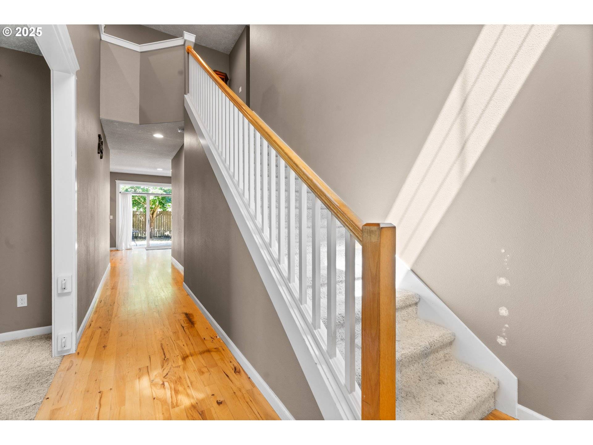 Molalla, OR 97038,940 HARVEY LN
