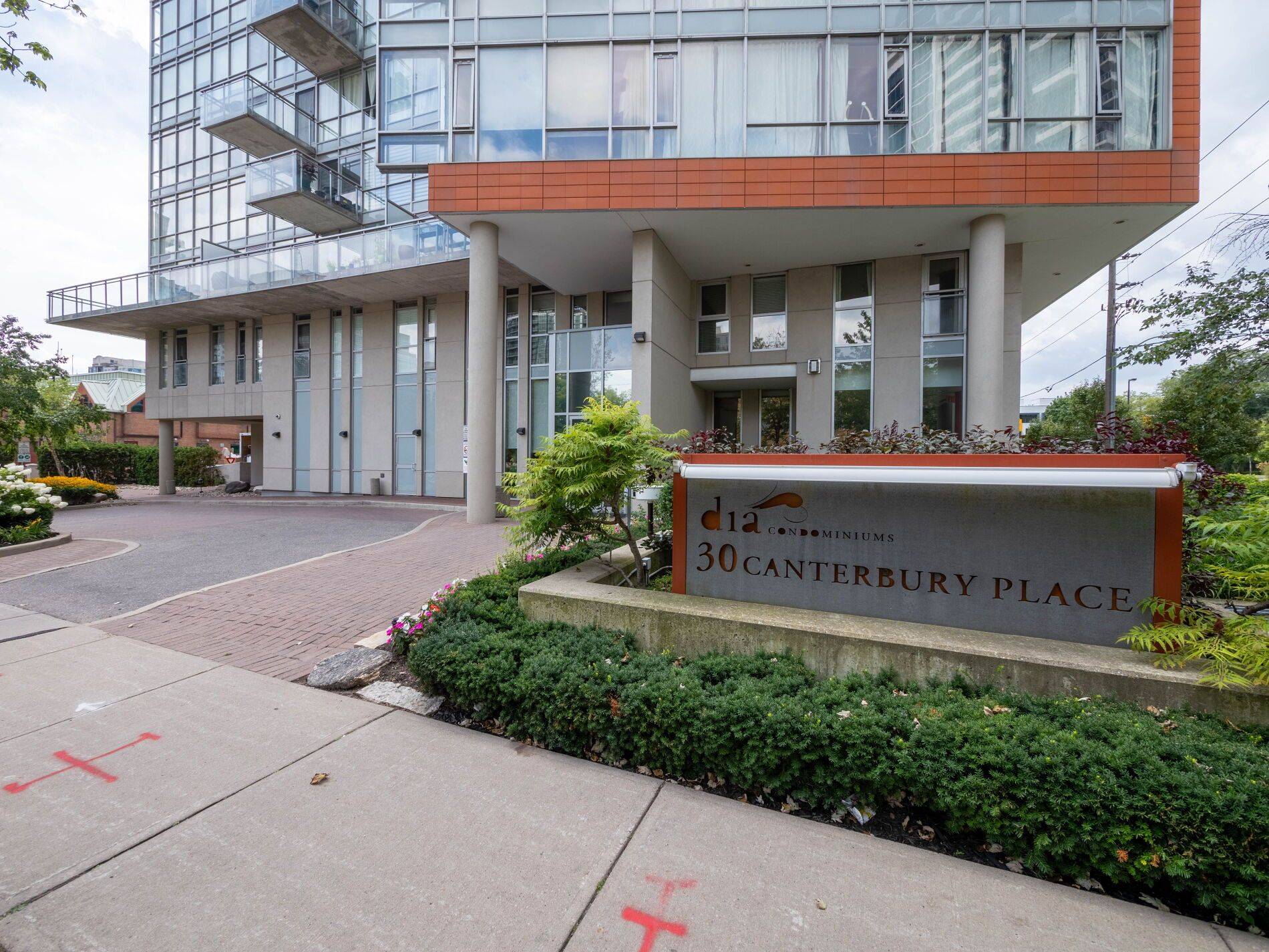 Toronto C07, ON M2N 0B9,30 Canterbury PL #515