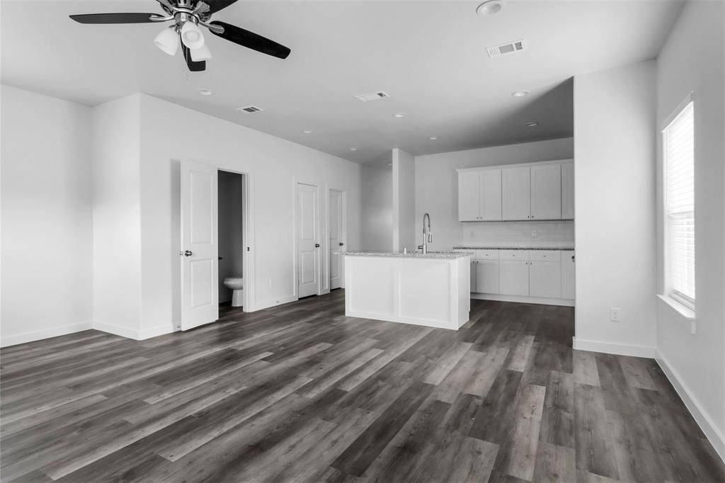 Sherman, TX 75090,422 N Elliott Street