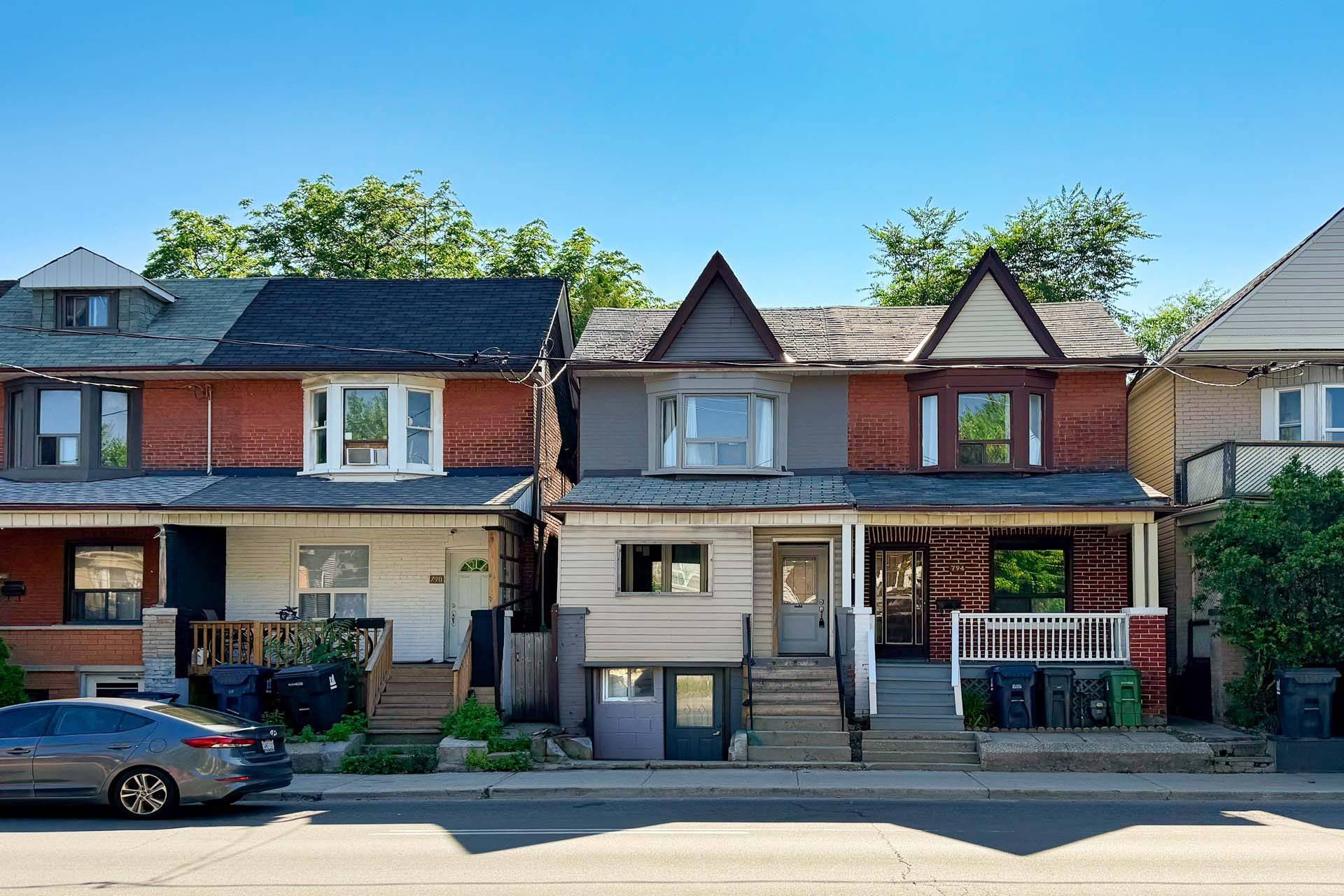 Toronto E03, ON M4K 3S7,792 Pape AVE #2nd Floor