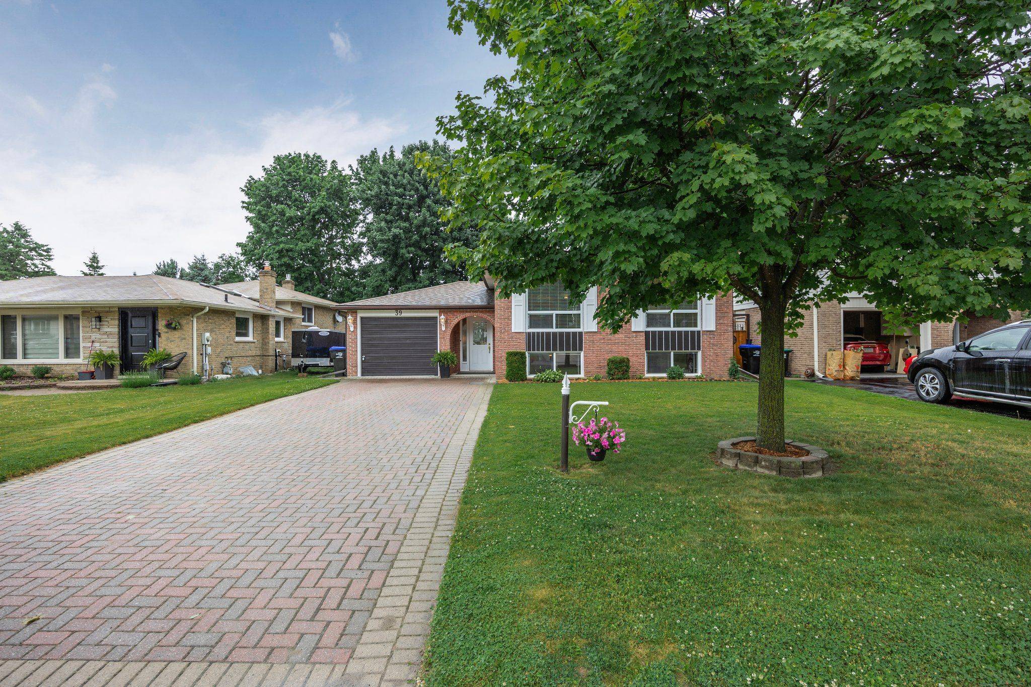New Tecumseth, ON L9R 1C9,39 Mitchell AVE