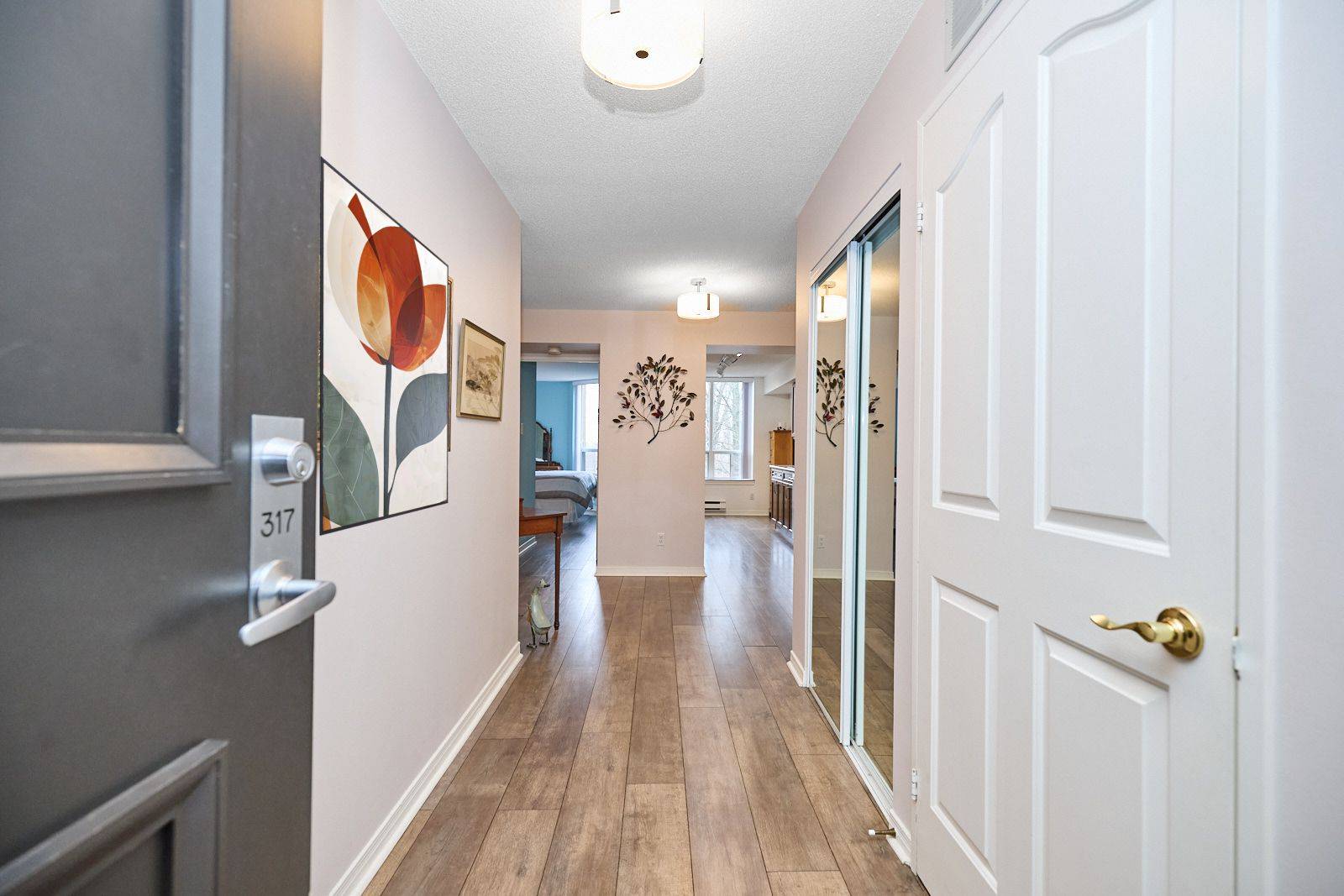 Niagara Falls, ON L2H 2Y7,8111 Forest Glen DR #317