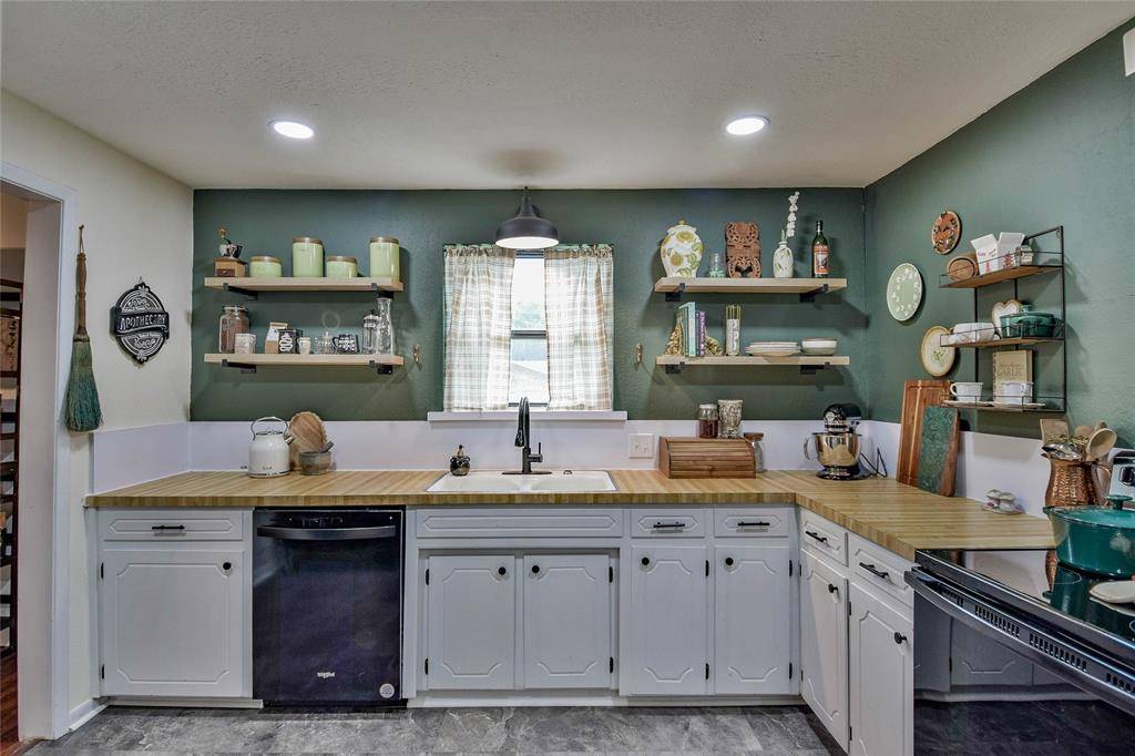 Dublin, TX 76446,366 W Blackjack Street