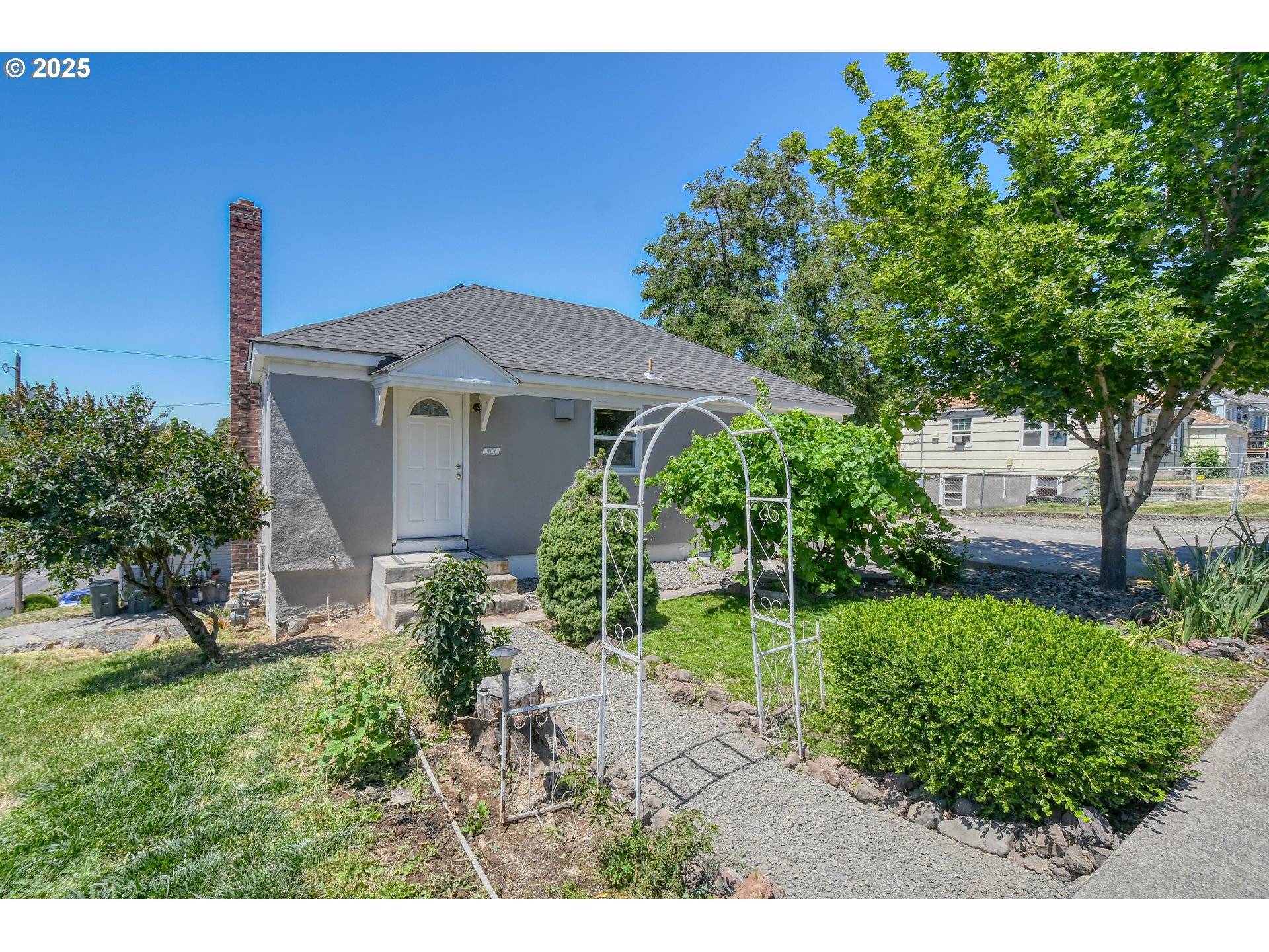 Pendleton, OR 97801,501 NW 6TH ST