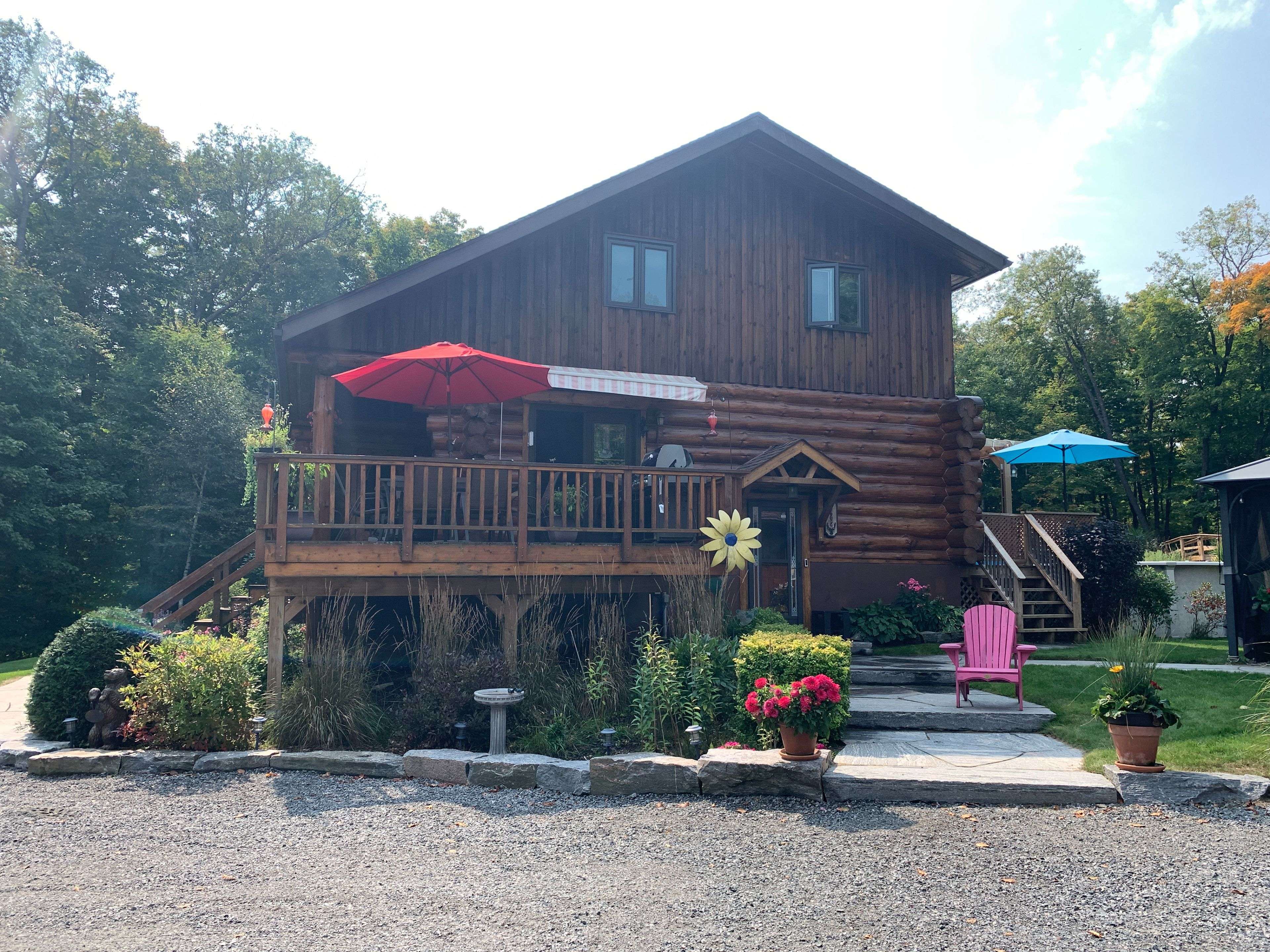 Parry Sound Remote Area, ON P0A 1X0,590 Deer Lake RD
