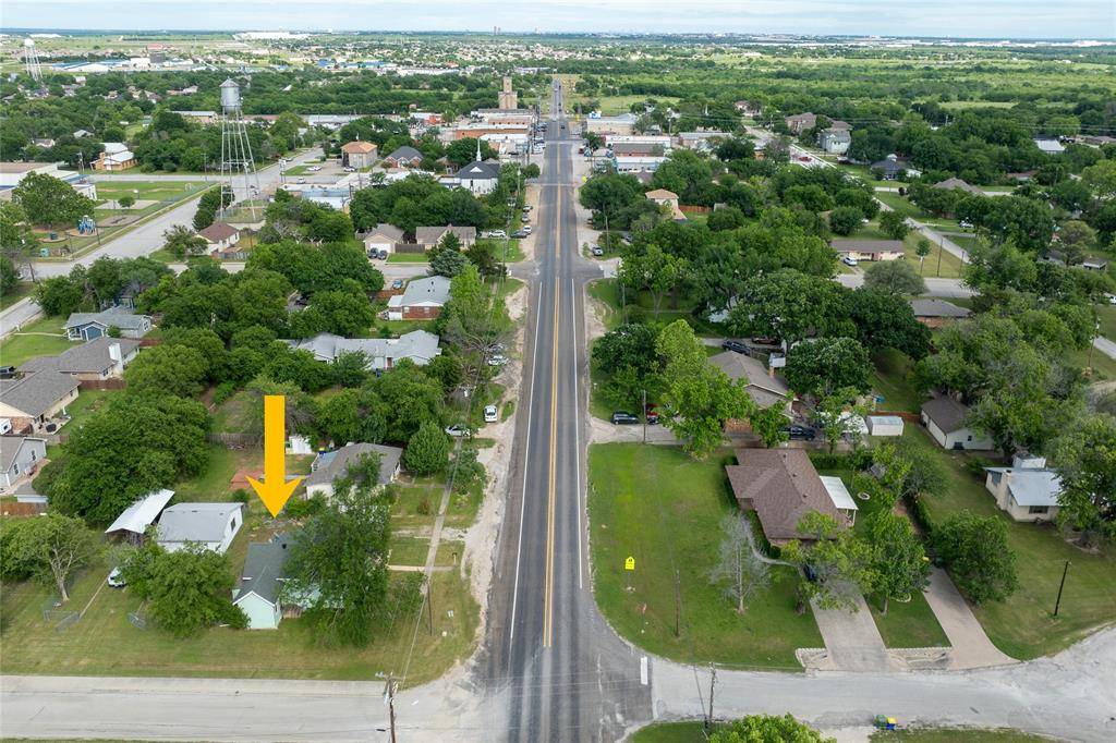 Krum, TX 76249,442 W Mccart Street